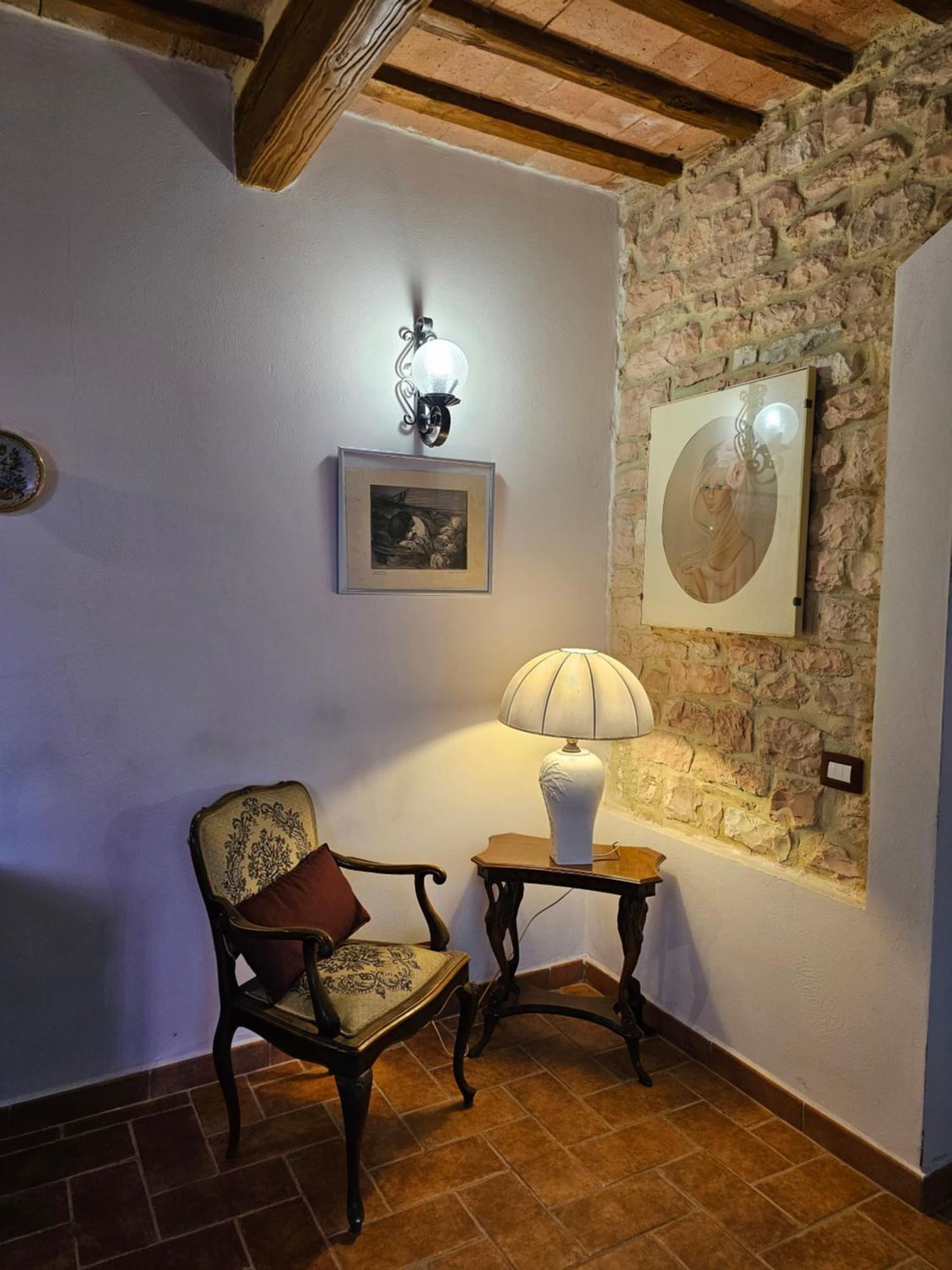 La Rosa Dei Venti - Country House Fossato di Vico Buitenkant foto