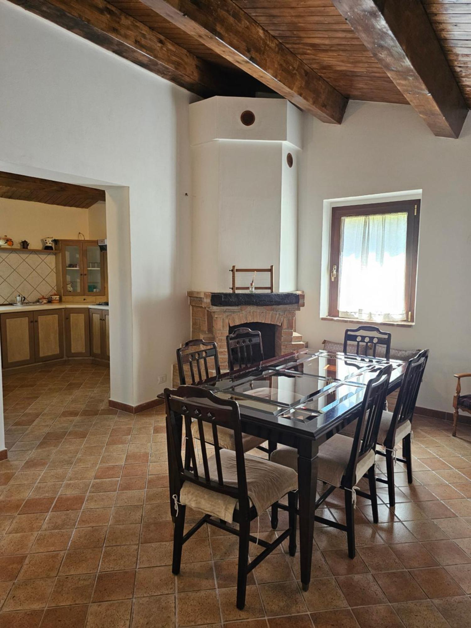 La Rosa Dei Venti - Country House Fossato di Vico Buitenkant foto