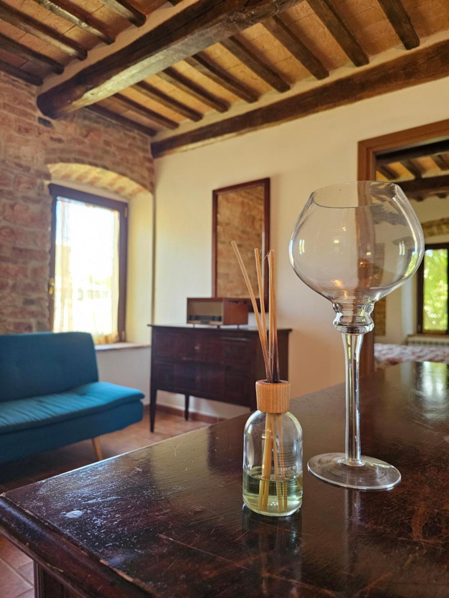 La Rosa Dei Venti - Country House Fossato di Vico Buitenkant foto